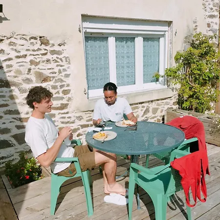 En Pierre منزل ريفي Gratot